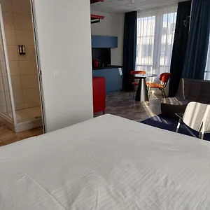 Roxi The Urban Hotell